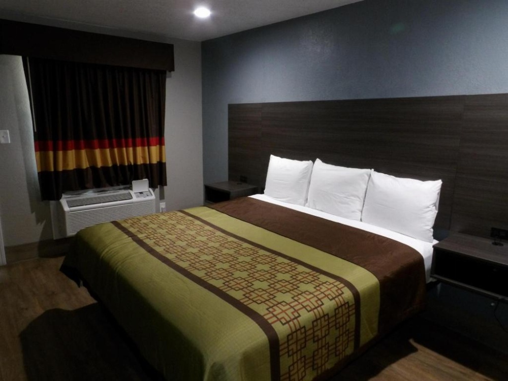 Southmore Boulevard Motel